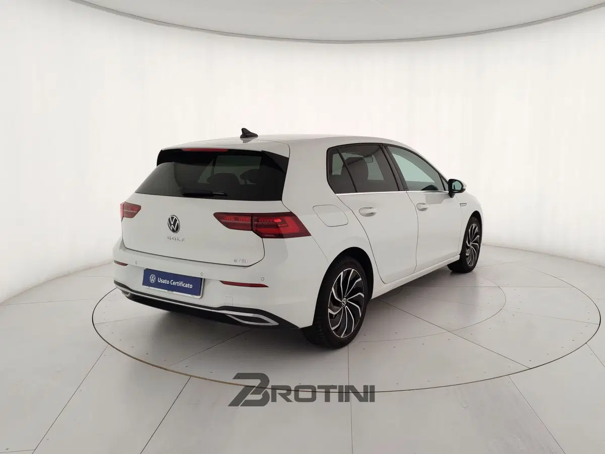Volkswagen Golf usata a Massa-Carrara (3)