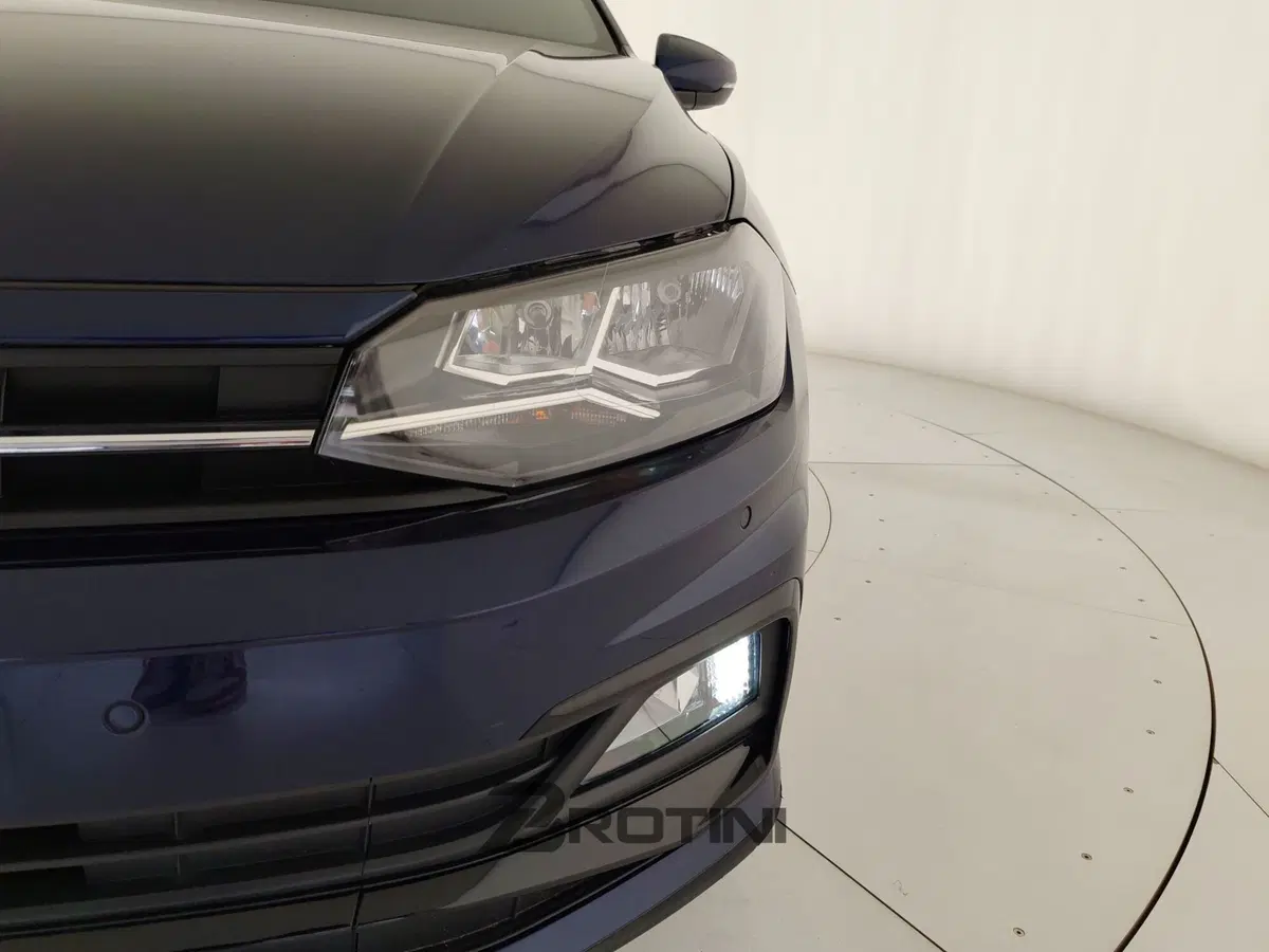 Volkswagen Polo usata a Massa-Carrara (15)