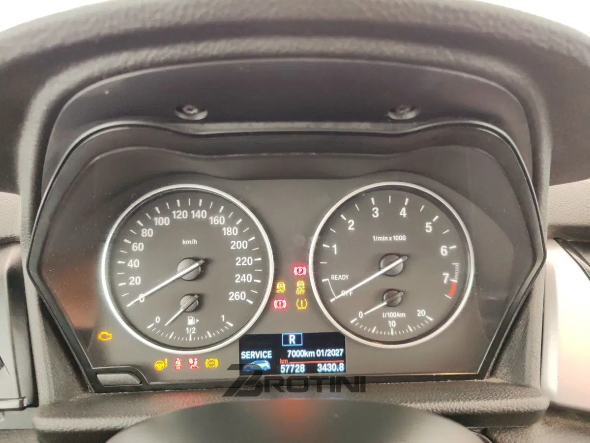 BMW Serie 2 Active Tourer usata a Massa-Carrara (13)