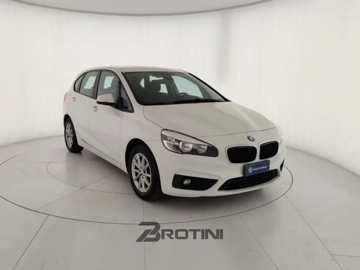 BMW Serie 2 Active Tourer usata a Massa-Carrara (4)
