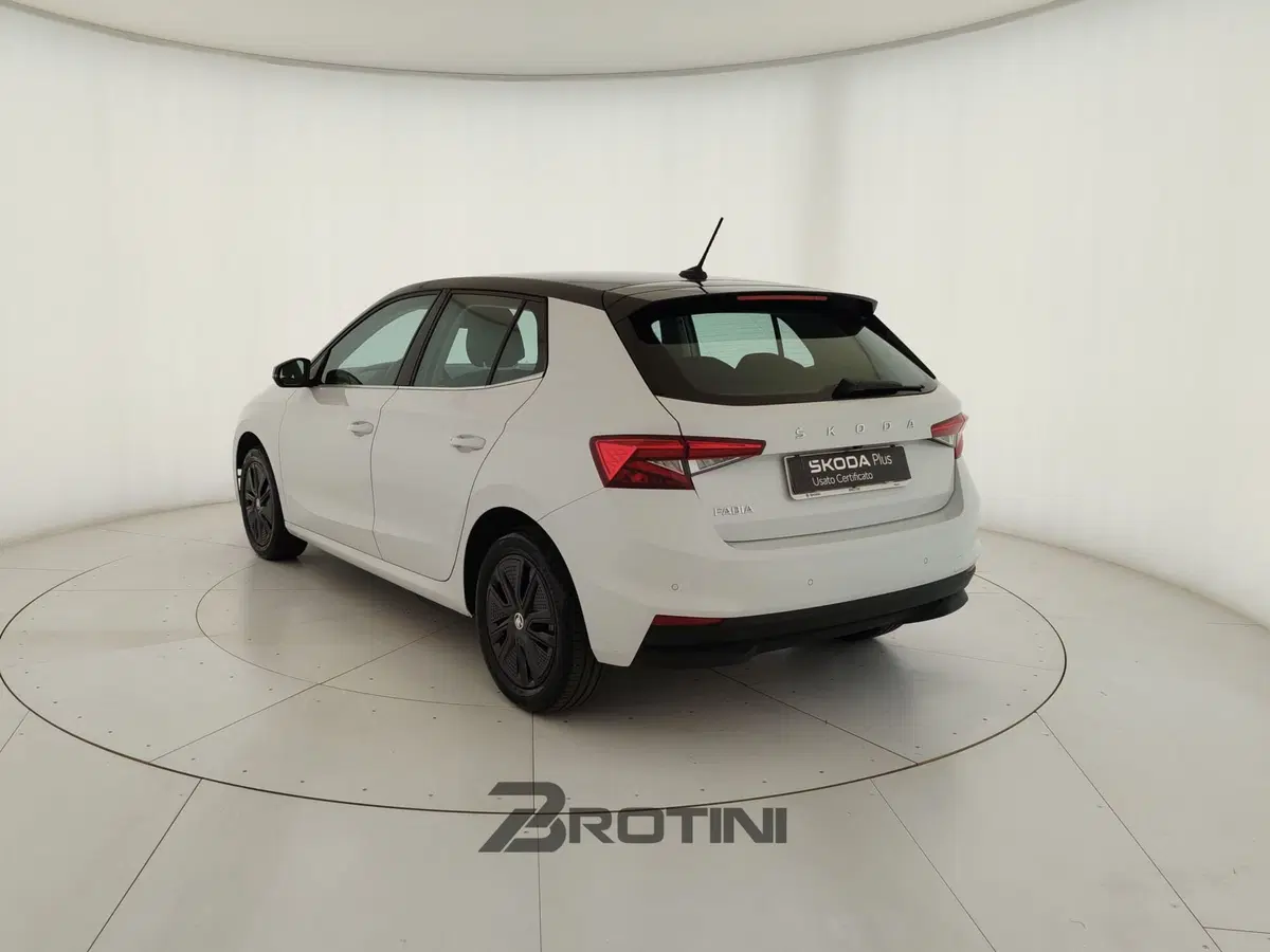 Skoda Fabia usata a Massa-Carrara (2)