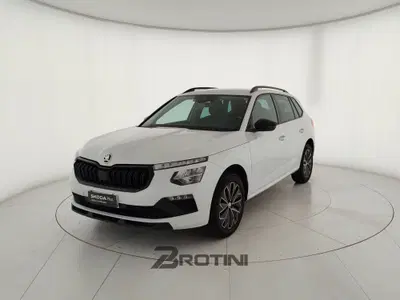 Skoda Kamiq 1.0 tsi Black Dots 95cv del 2024 usata a Massa
