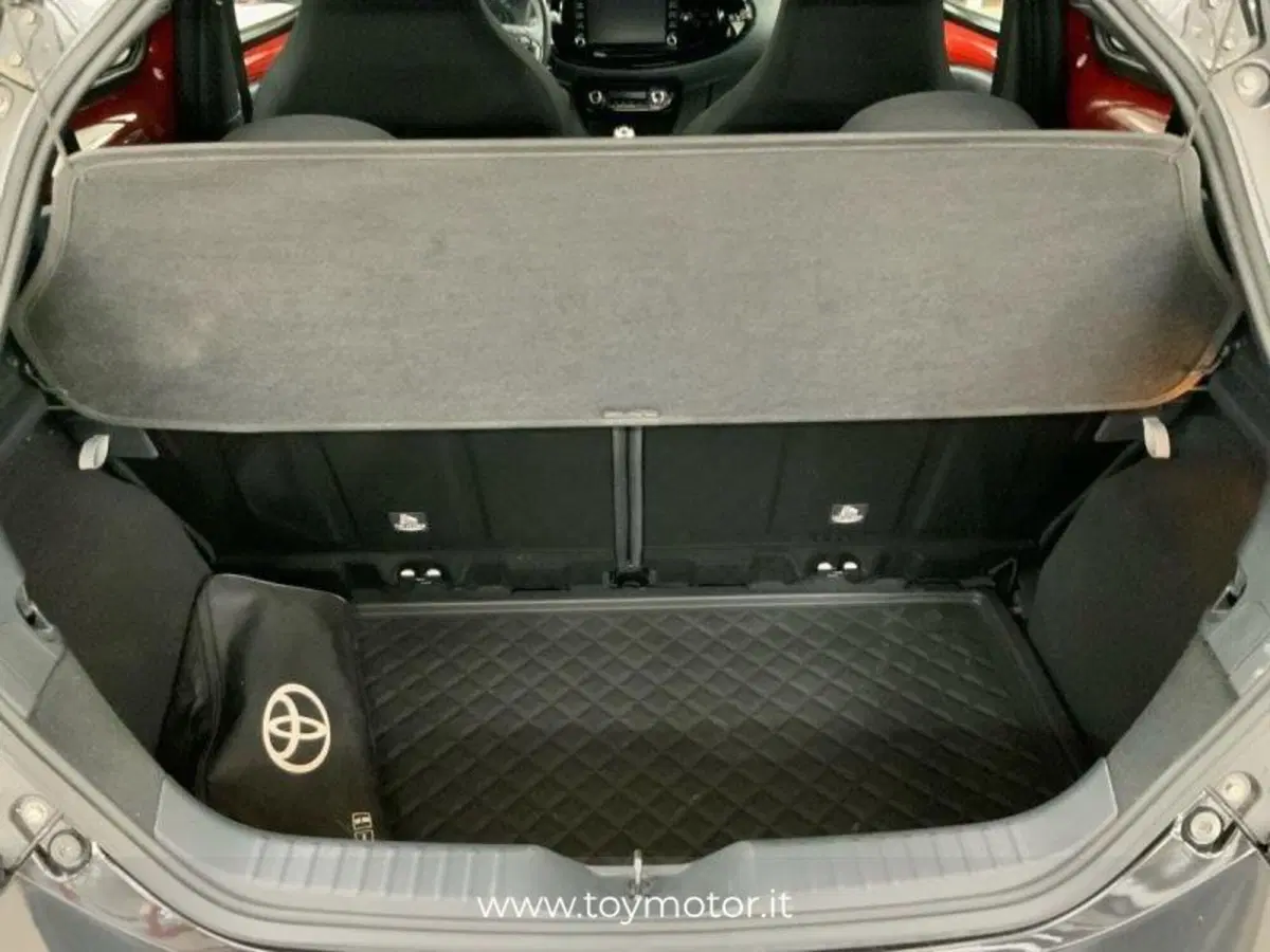 Toyota Aygo X usata a Perugia (13)