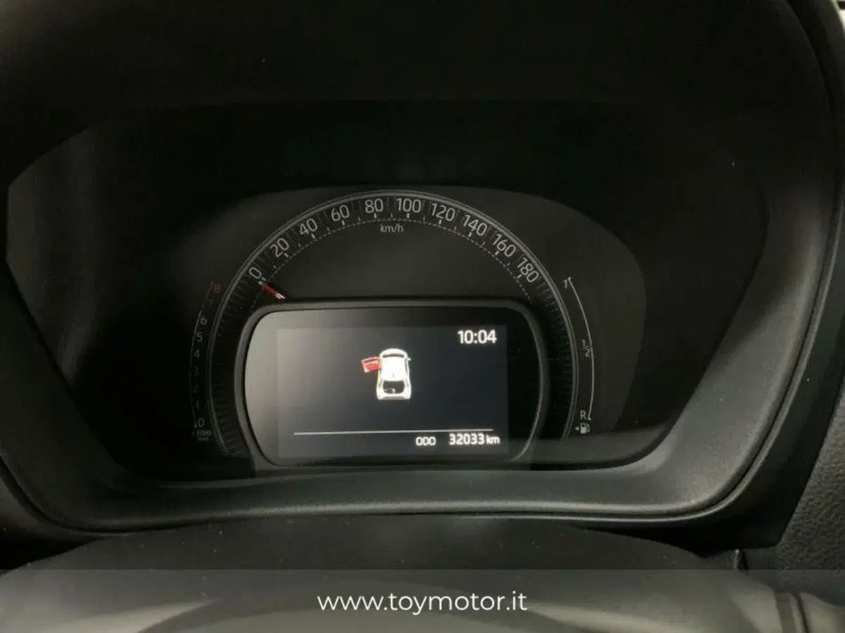 Toyota Aygo X usata a Perugia (7)