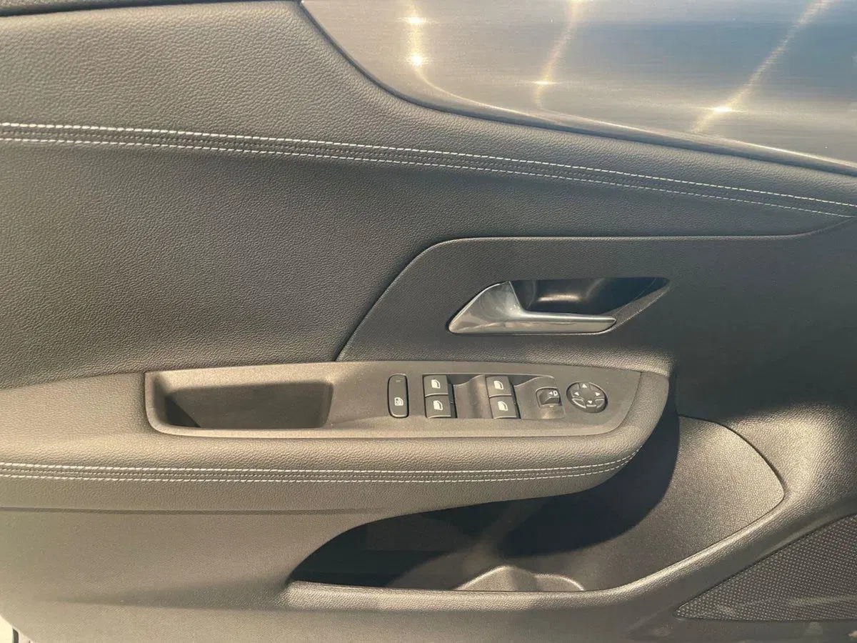 Opel Mokka nuova a Salerno (13)