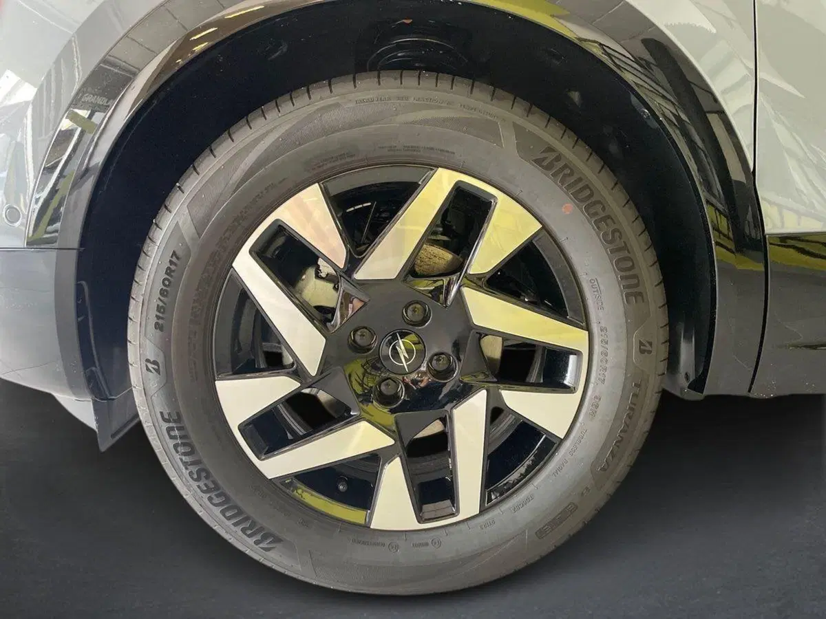 Opel Mokka nuova a Salerno (8)