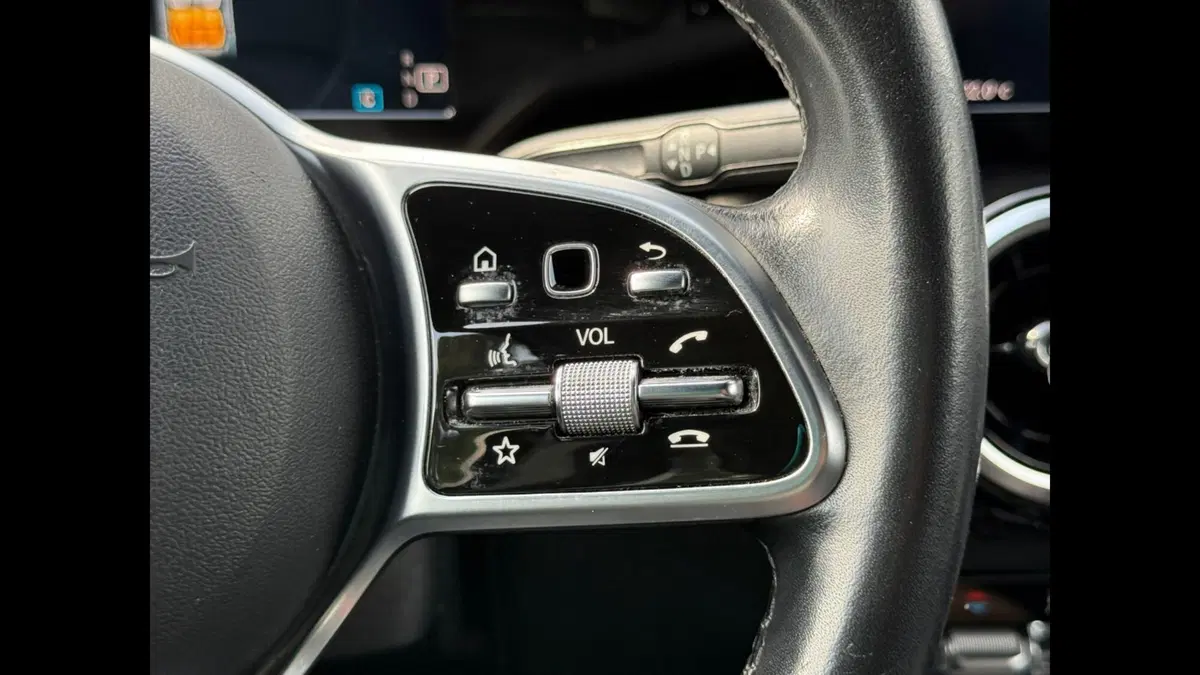 Mercedes-Benz GLA SUV usata a Palermo (15)