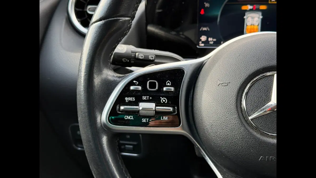 Mercedes-Benz GLA SUV usata a Palermo (16)