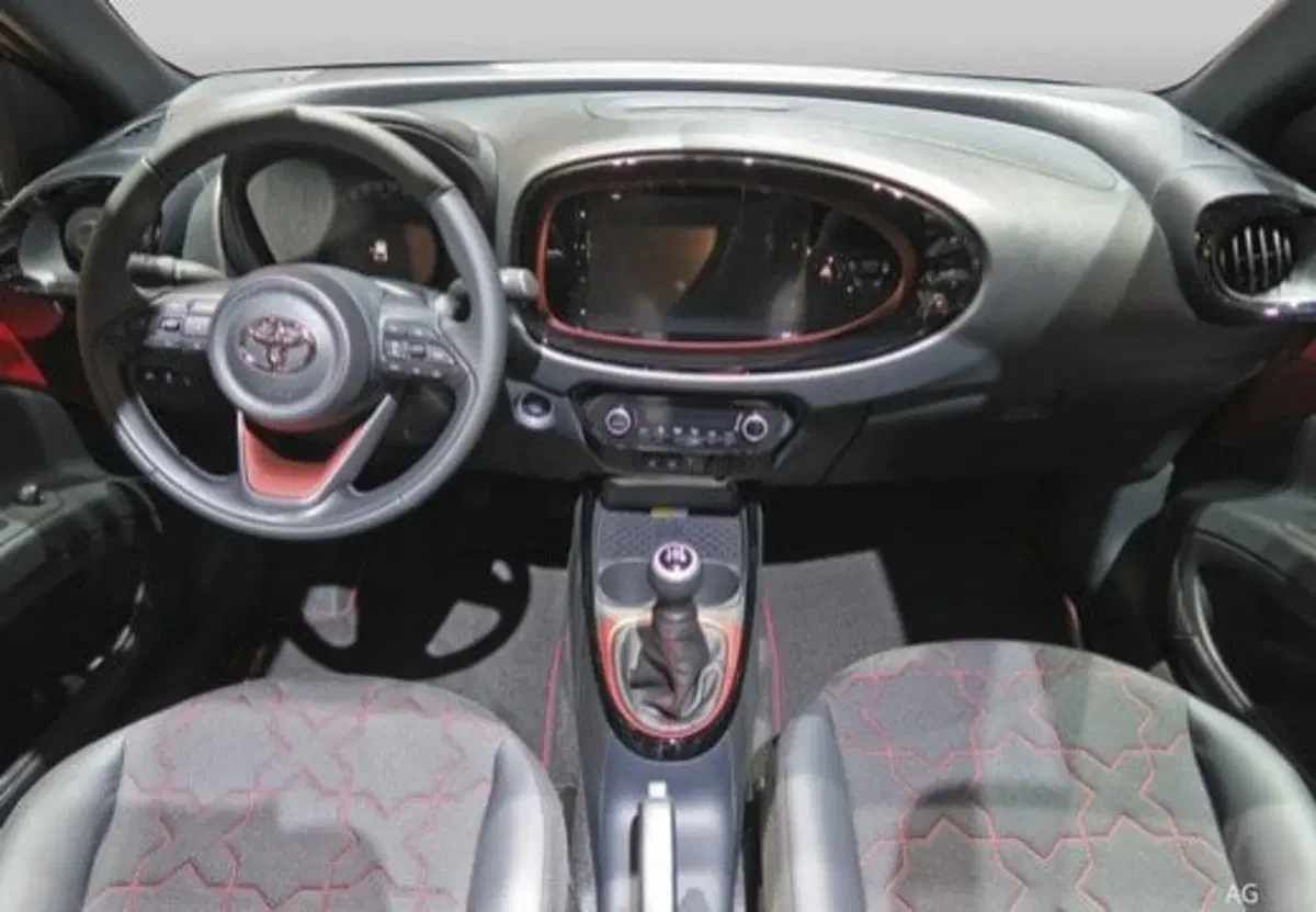 Toyota Aygo X usata a Palermo (6)
