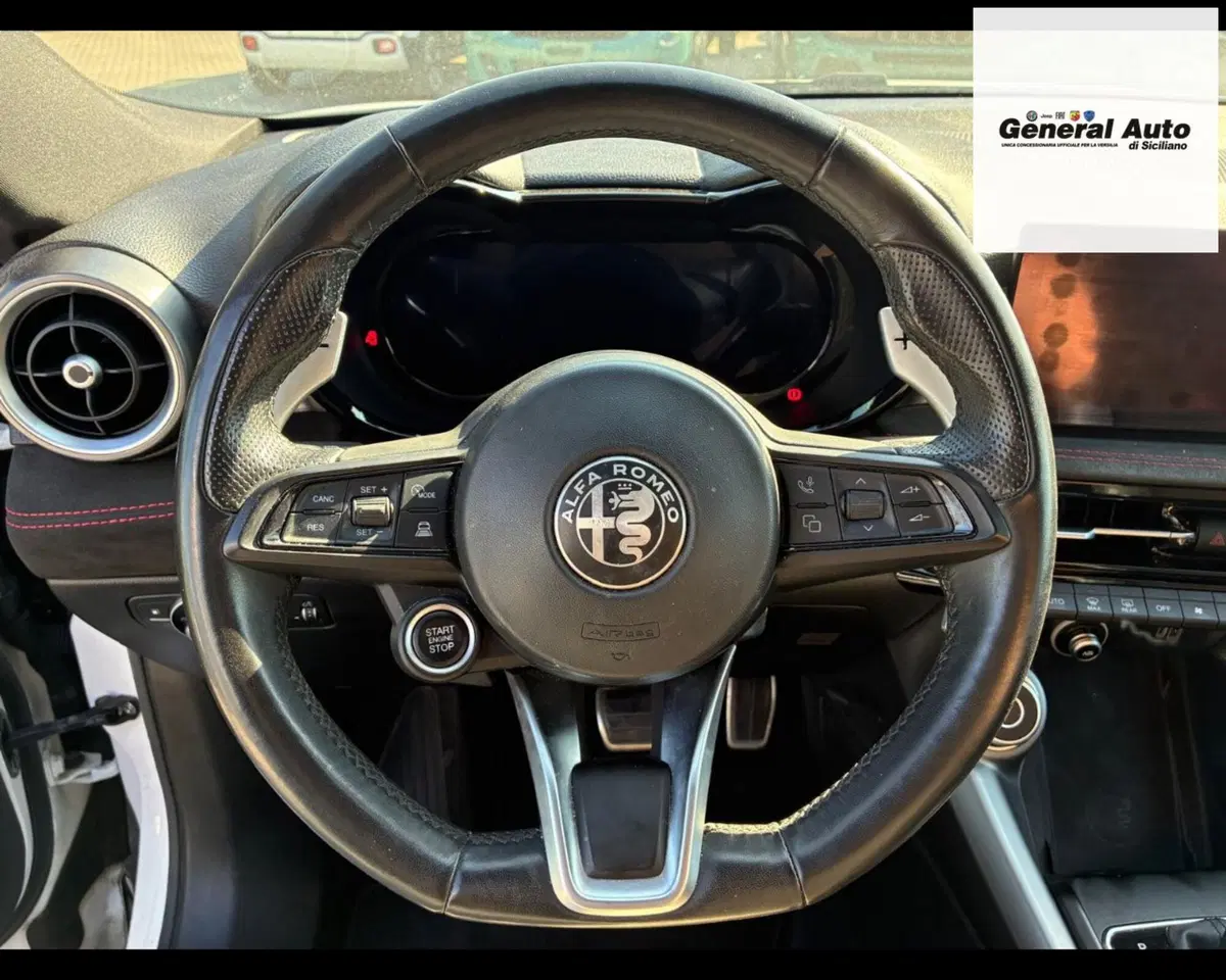 Alfa Romeo Tonale usata a Lucca (10)