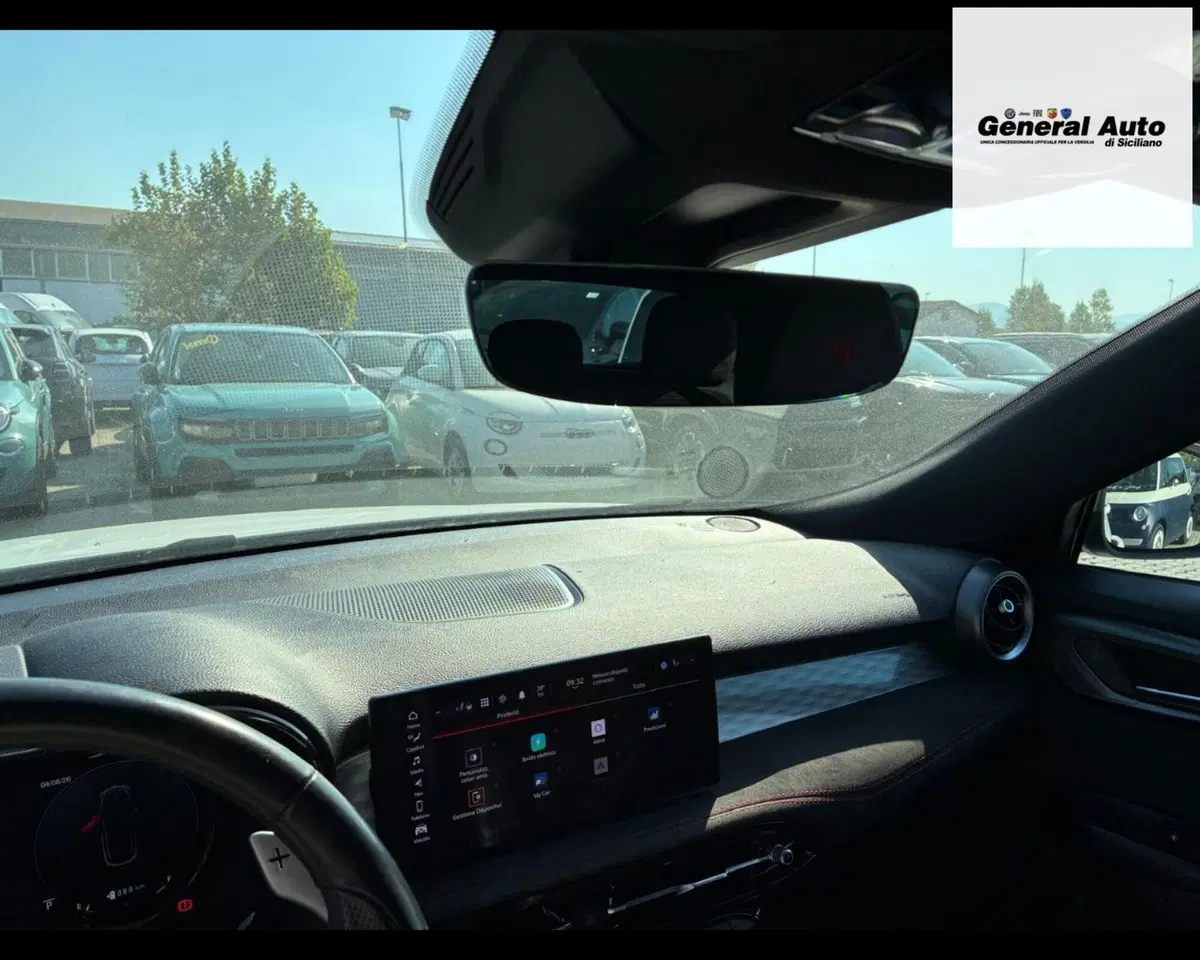 Alfa Romeo Tonale usata a Lucca (13)
