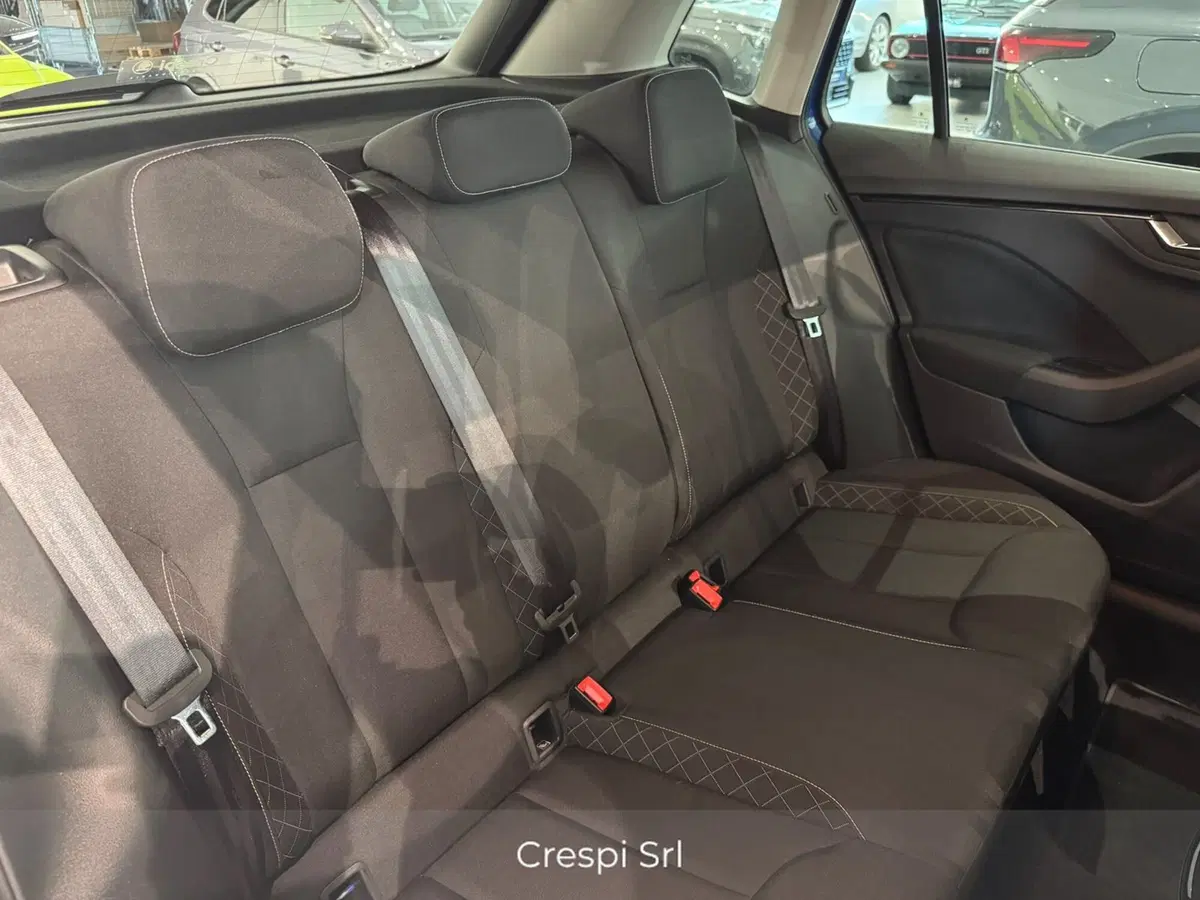 Skoda Kamiq usata a Varese (12)