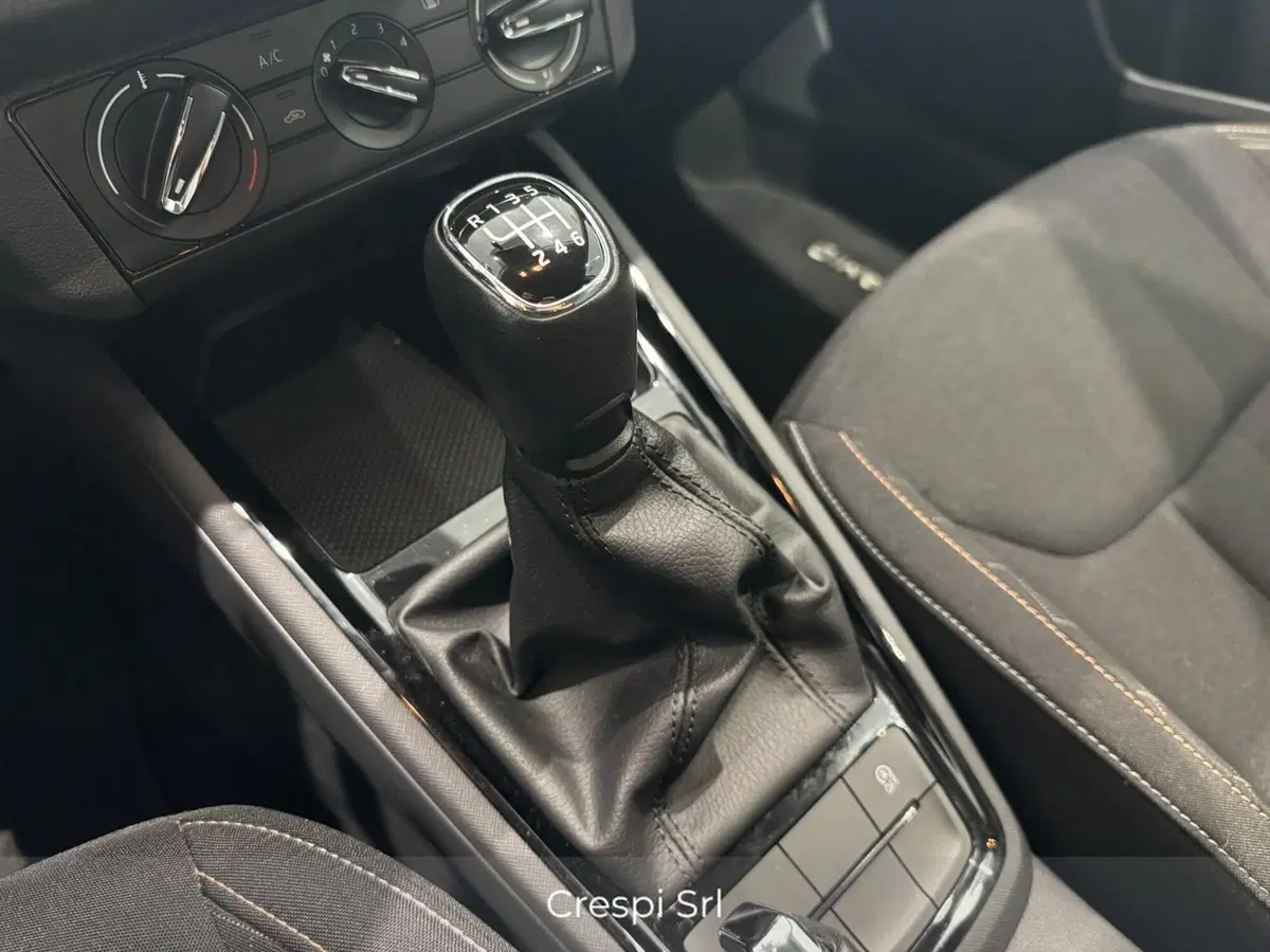 Skoda Kamiq usata a Varese (16)
