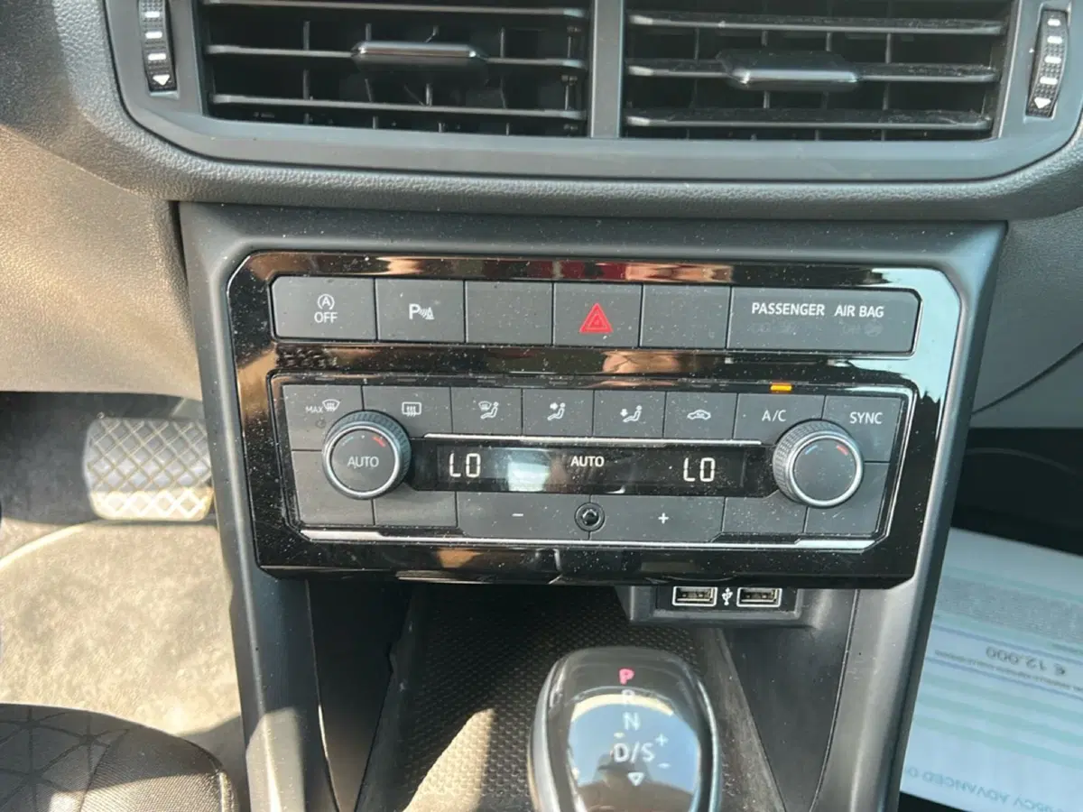Volkswagen T-Cross usata a Roma (16)