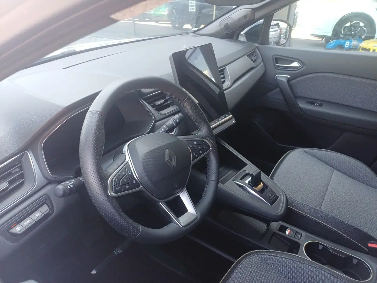 Renault Symbioz usata a Frosinone (11)
