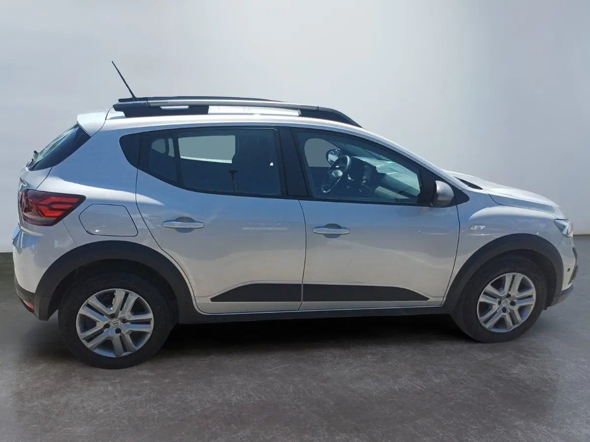 Dacia Sandero usata a Frosinone (6)