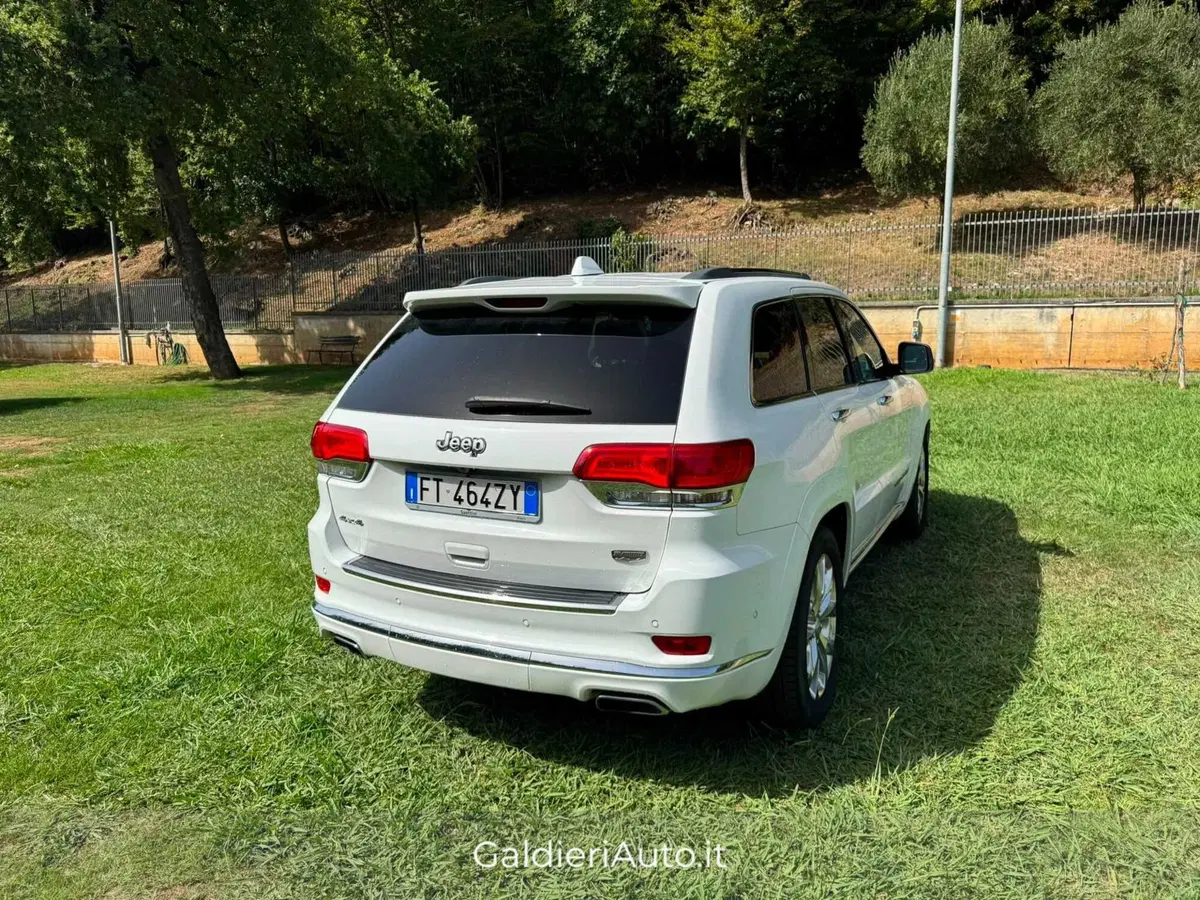 Jeep Grand Cherokee usata a Salerno (4)