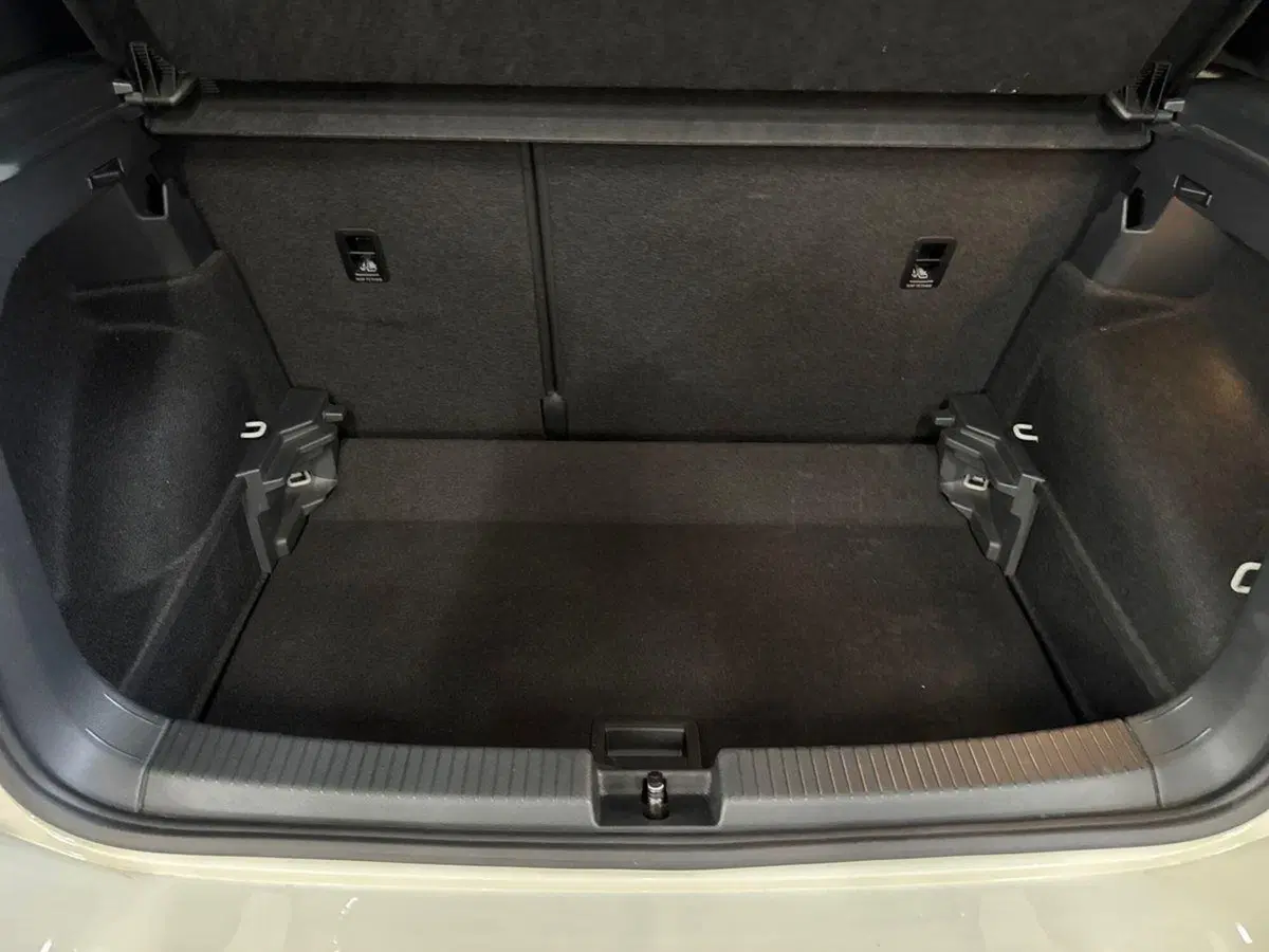 Volkswagen T-Cross usata a Firenze (8)