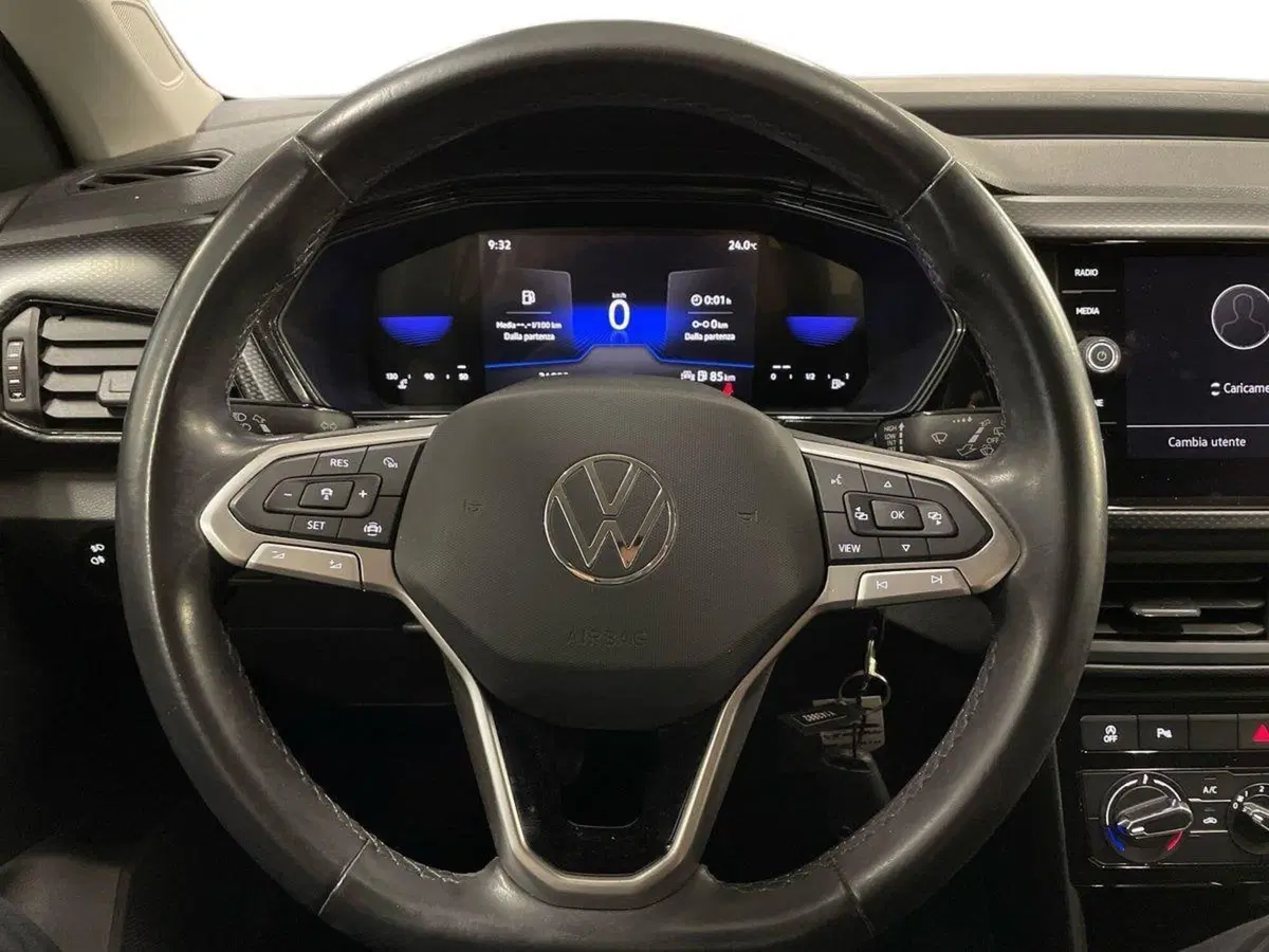 Volkswagen T-Cross usata a Prato (10)