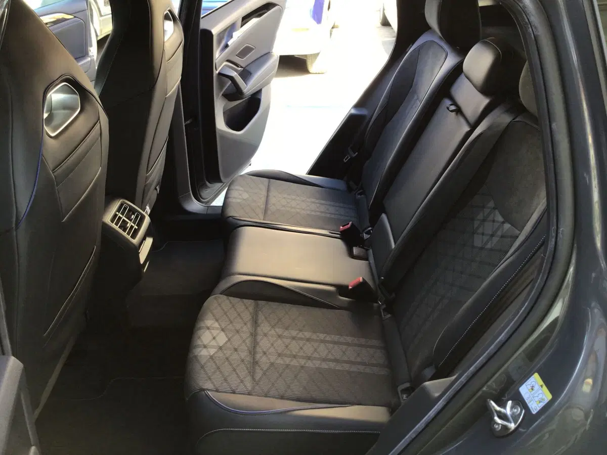 Volkswagen Tiguan usata a Genova (13)