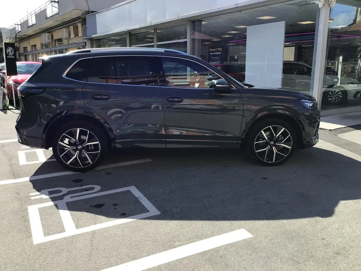 Volkswagen Tiguan usata a Genova (4)