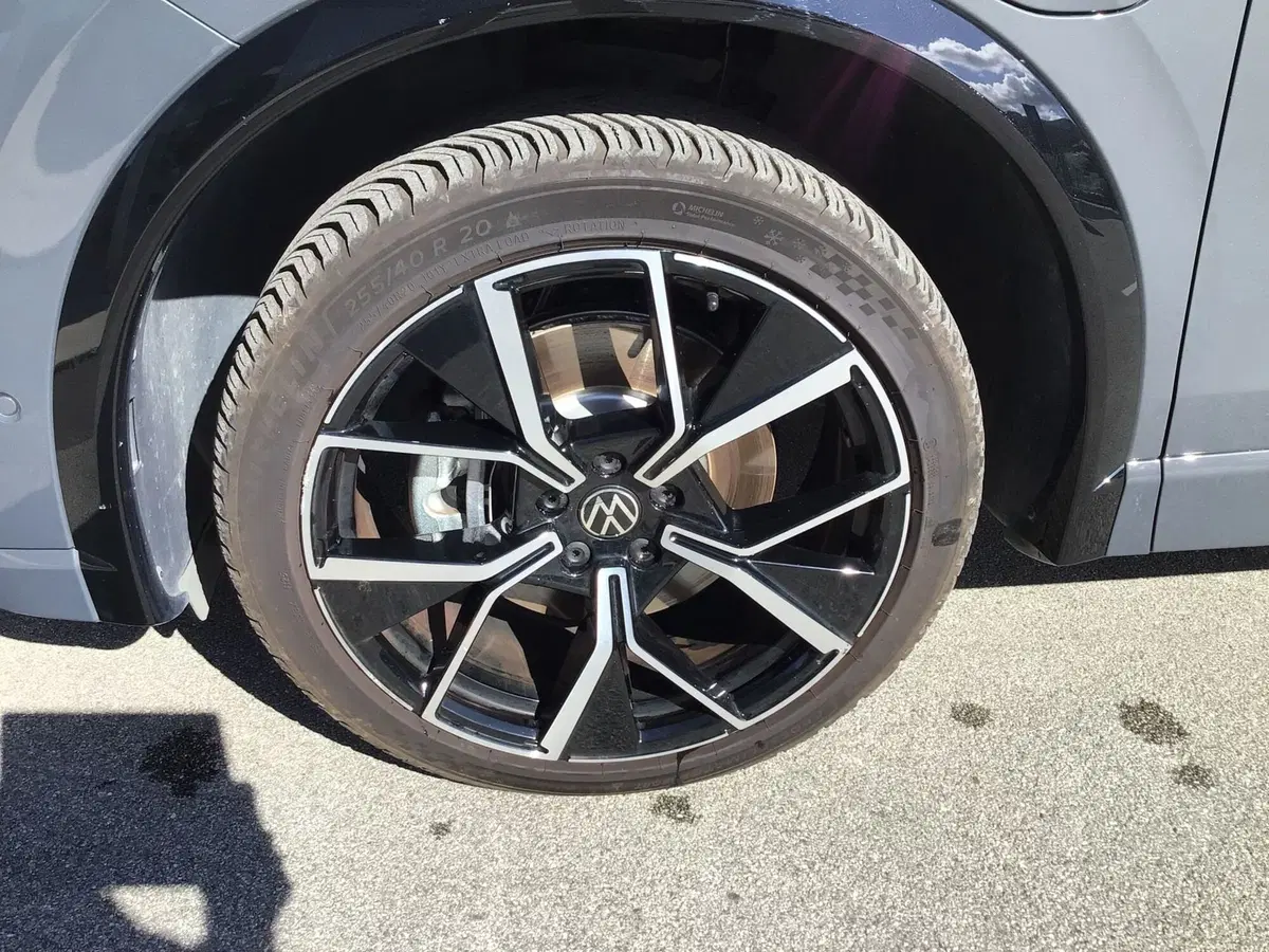Volkswagen Tiguan usata a Genova (9)