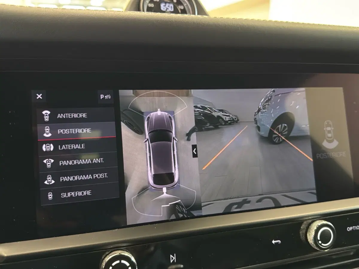 Porsche Macan usata a Brescia (13)