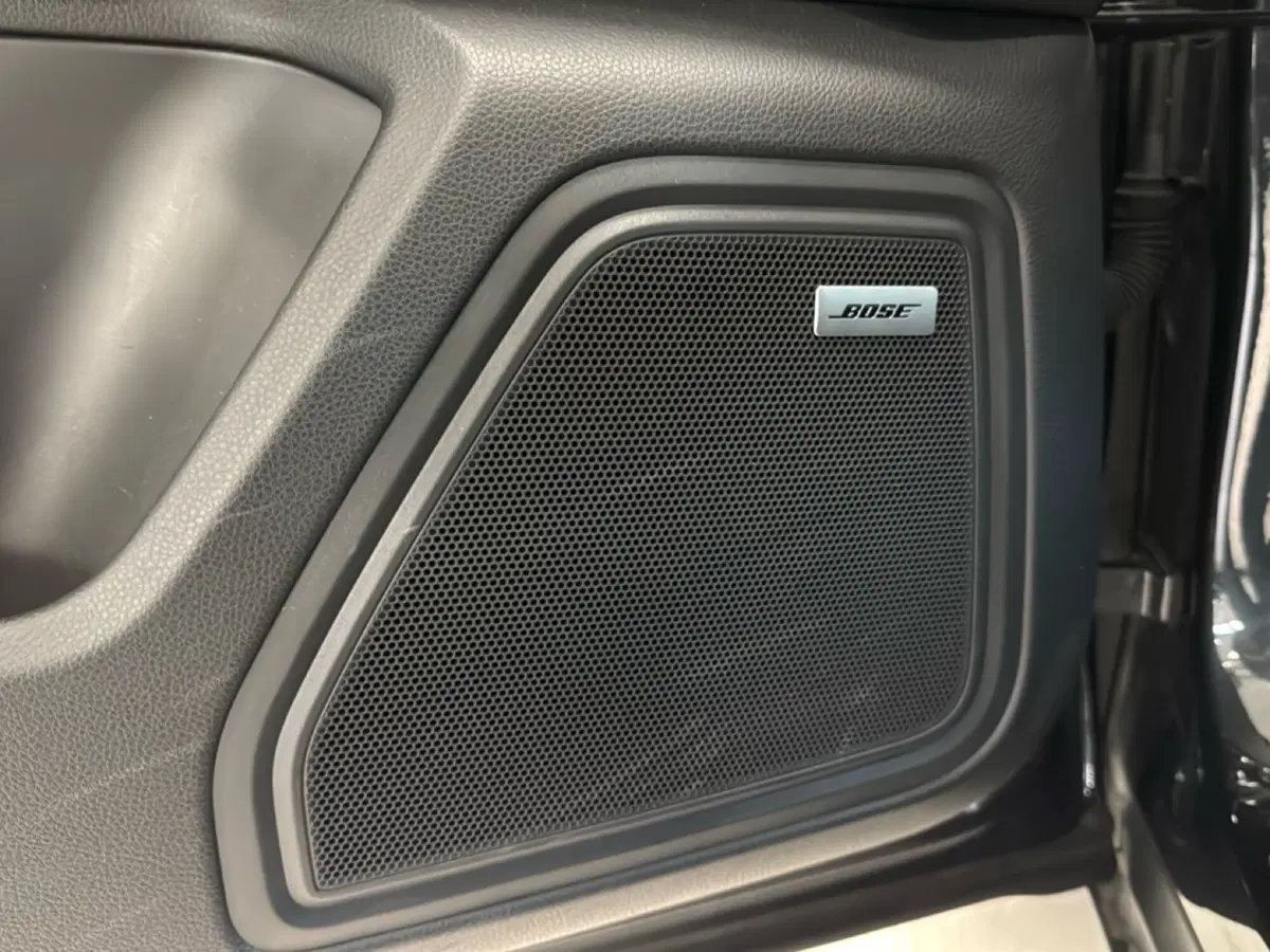 Porsche Macan usata a Brescia (9)