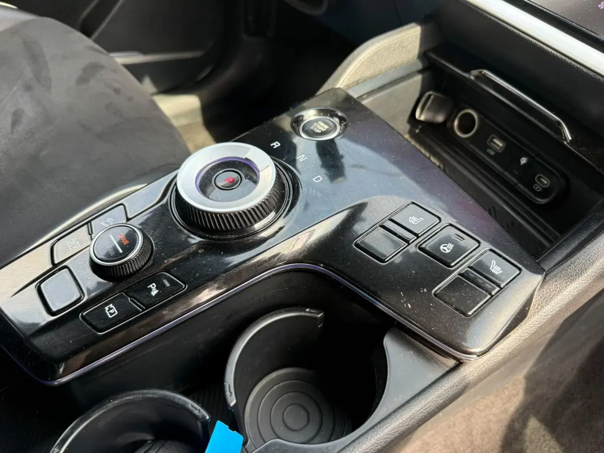 Kia Sportage usata a Massa-Carrara (17)