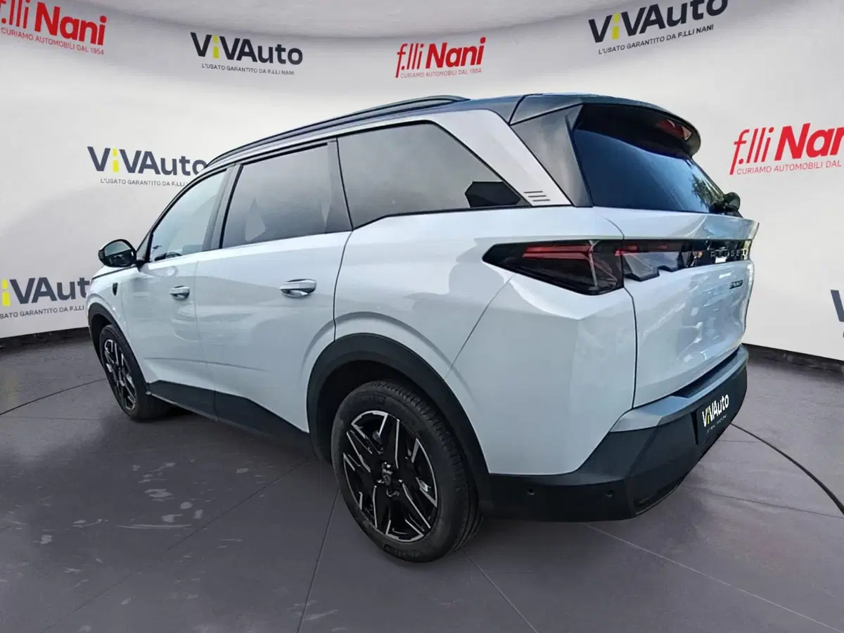 Peugeot 5008 usata a Massa-Carrara (2)