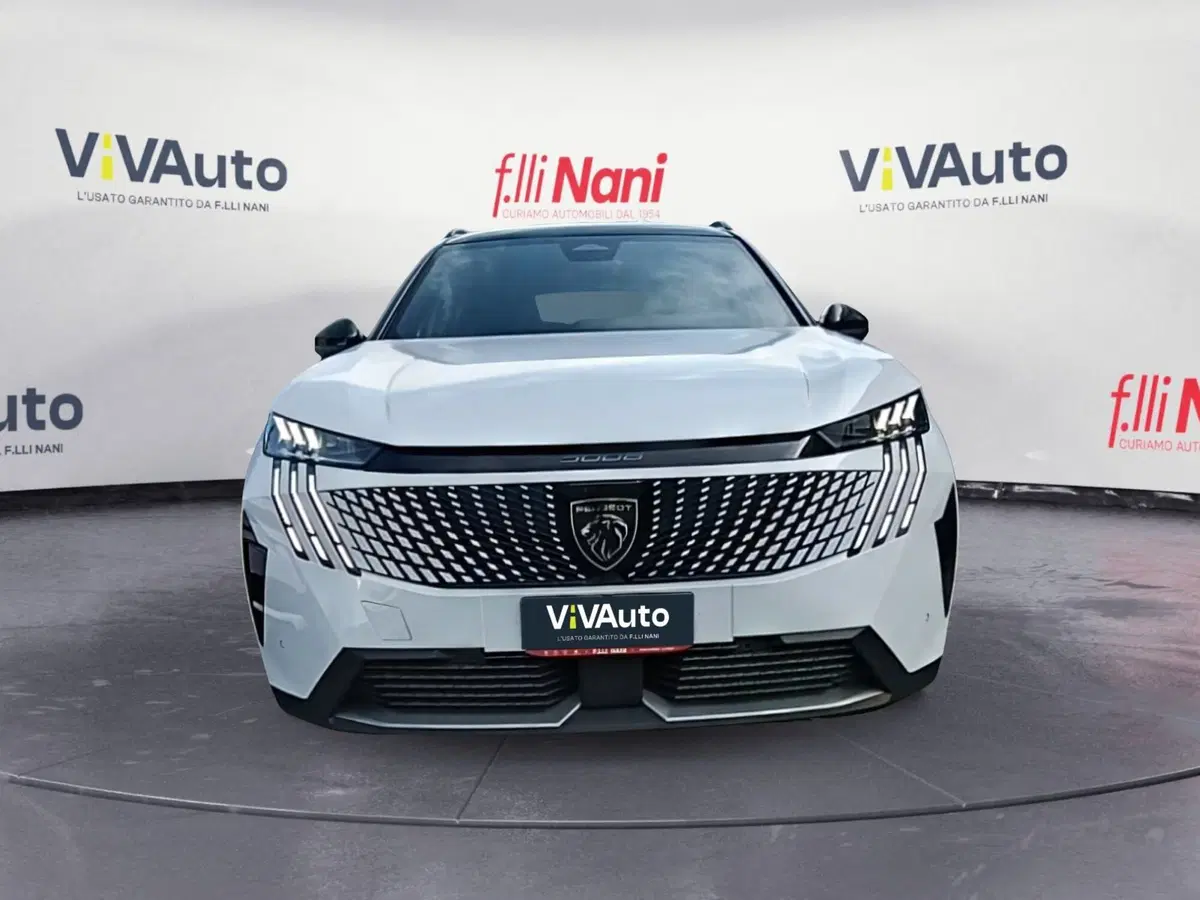 Peugeot 5008 usata a Massa-Carrara (3)