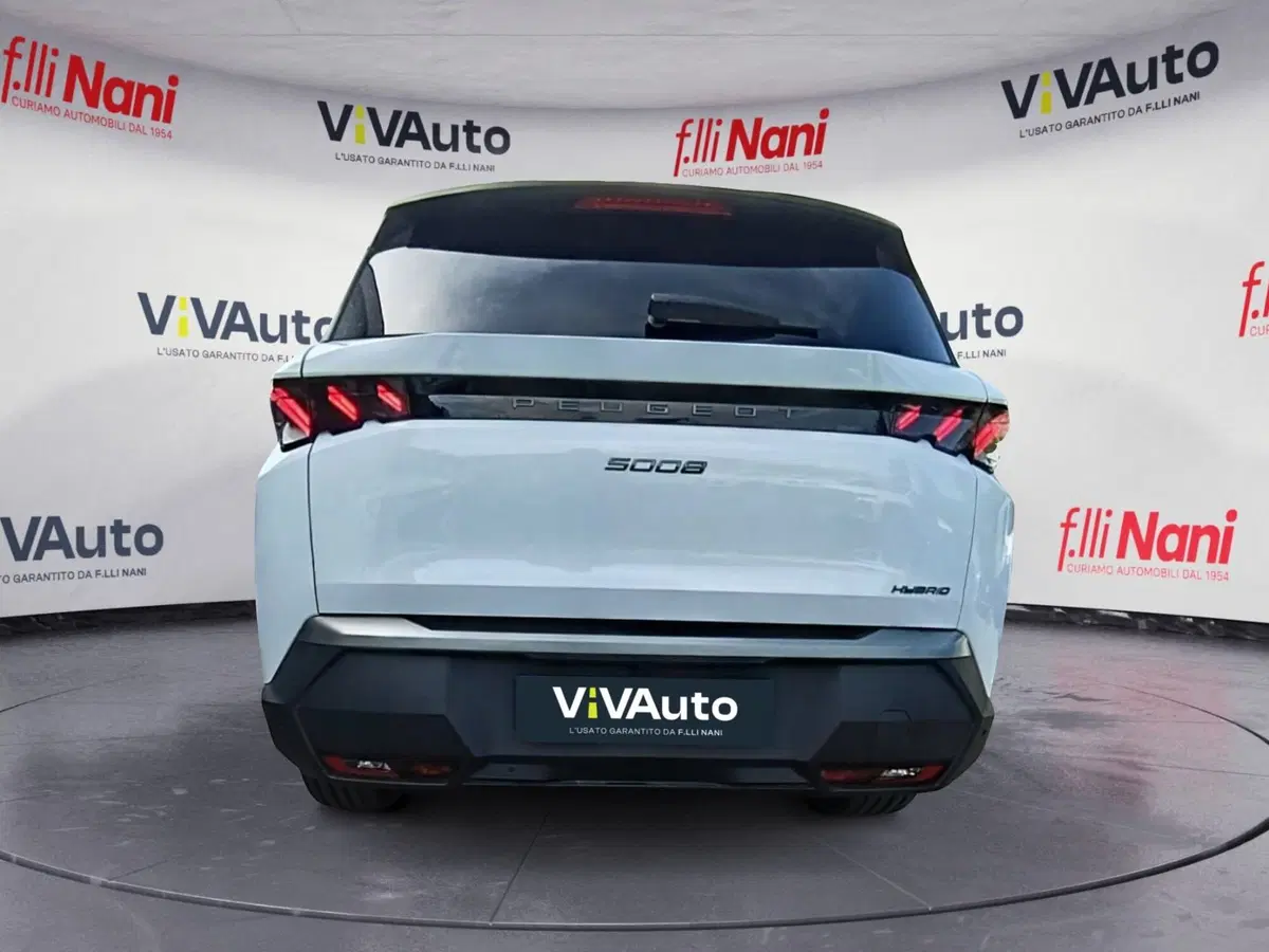 Peugeot 5008 usata a Massa-Carrara (4)