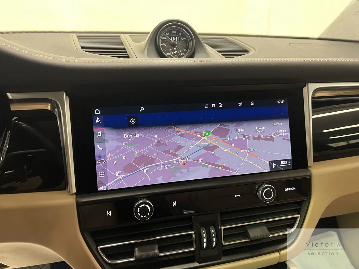 Porsche Macan usata a Brescia (11)