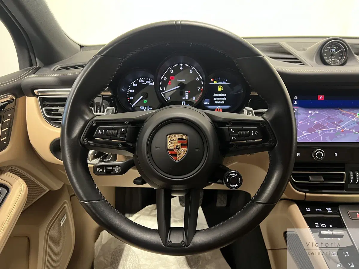 Porsche Macan usata a Brescia (9)