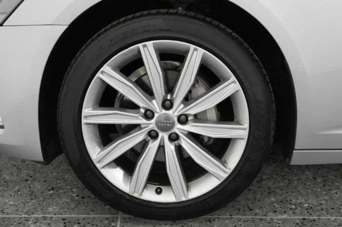 Audi A6 Avant usata a Bari (12)
