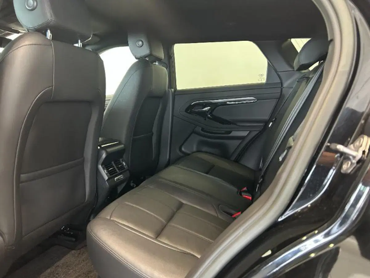 Land Rover Range Rover Evoque usata a Venezia (10)