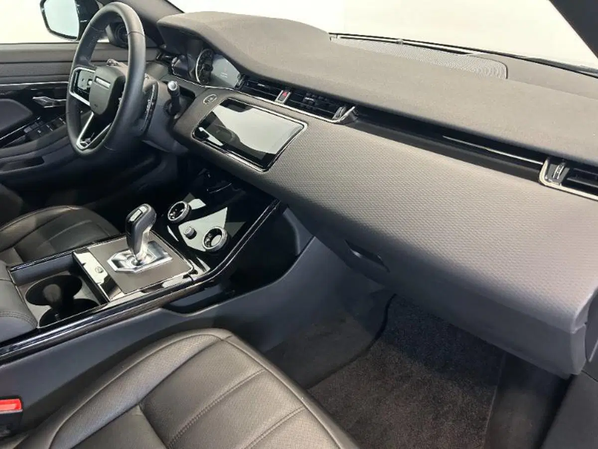 Land Rover Range Rover Evoque usata a Venezia (8)