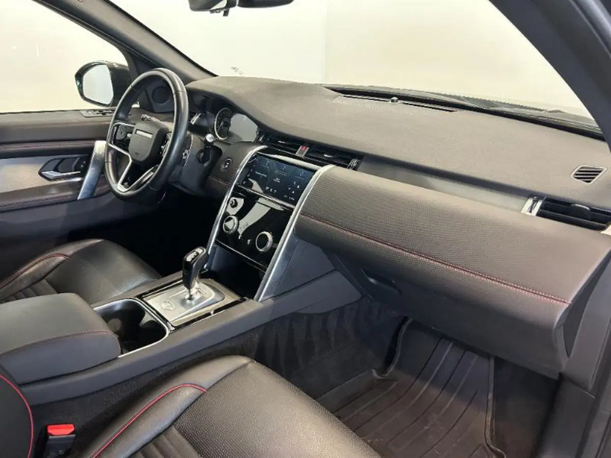 Land Rover Discovery Sport usata a Venezia (12)