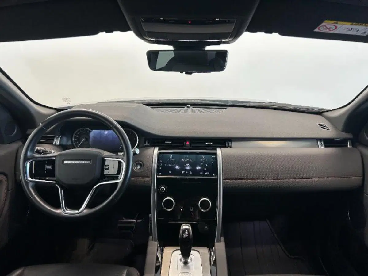 Land Rover Discovery Sport usata a Venezia (14)