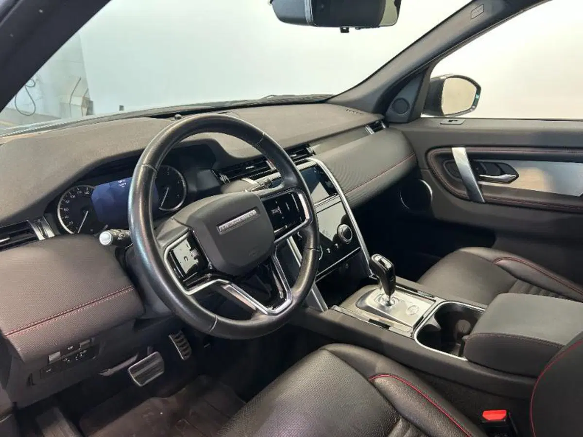 Land Rover Discovery Sport usata a Venezia (18)