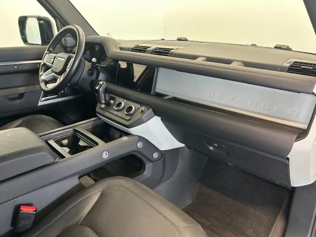Land Rover Defender usata a Venezia (11)