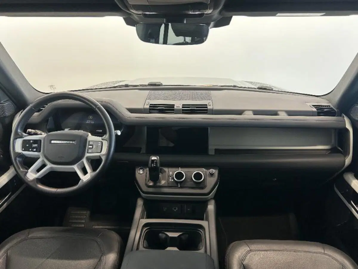 Land Rover Defender usata a Venezia (13)