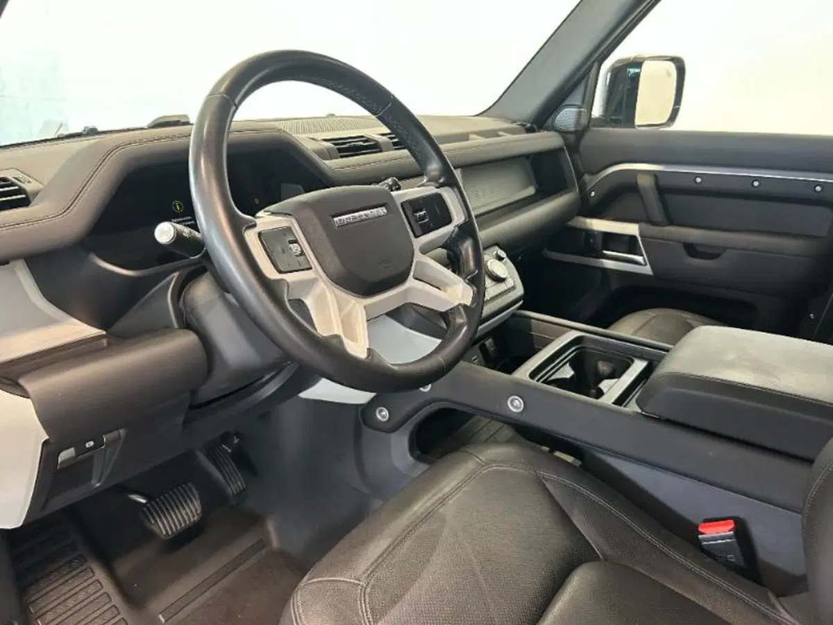 Land Rover Defender usata a Venezia (16)