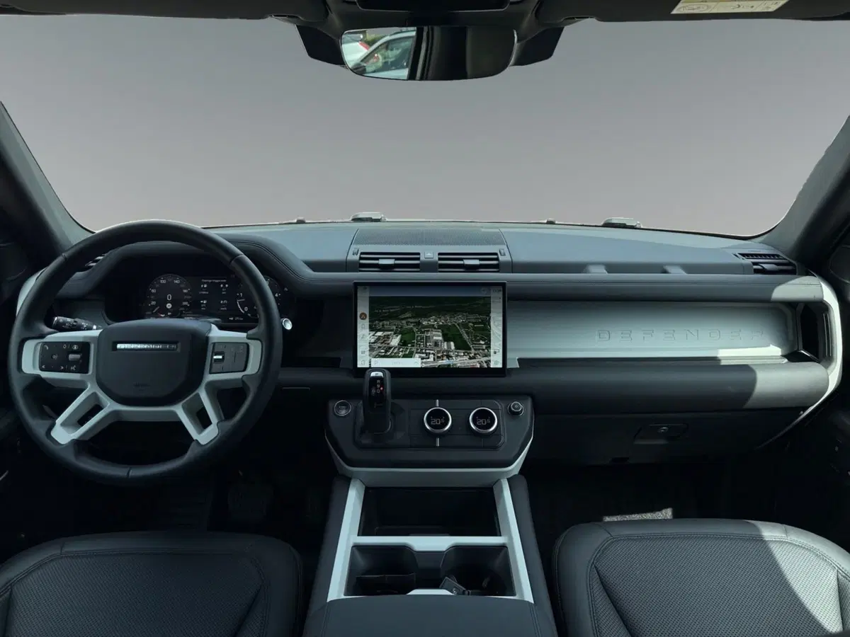 Land Rover Defender usata a Trento (4)