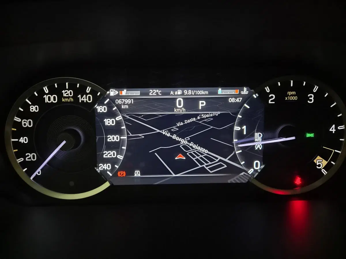 Land Rover Defender usata a Bergamo (10)
