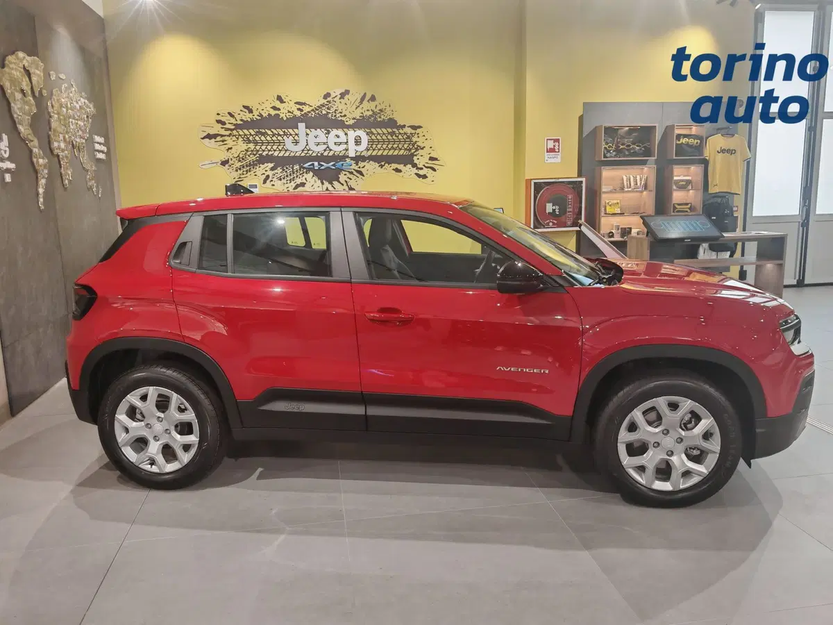 Jeep Avenger nuova a Torino (3)