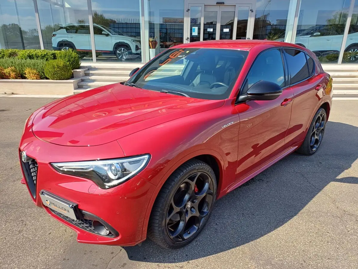 Alfa Romeo Stelvio usata a Modena (5)