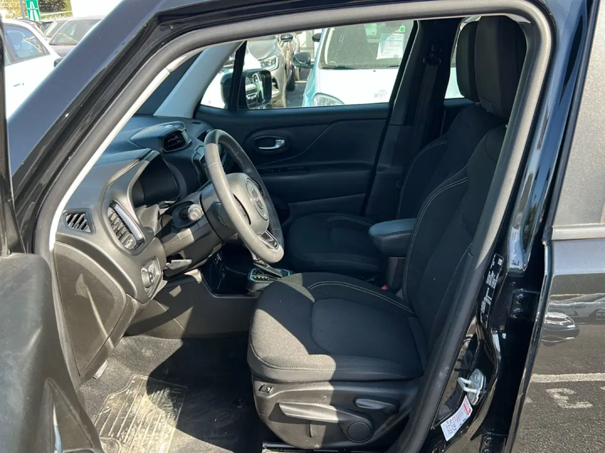 Jeep Renegade usata a Roma (12)