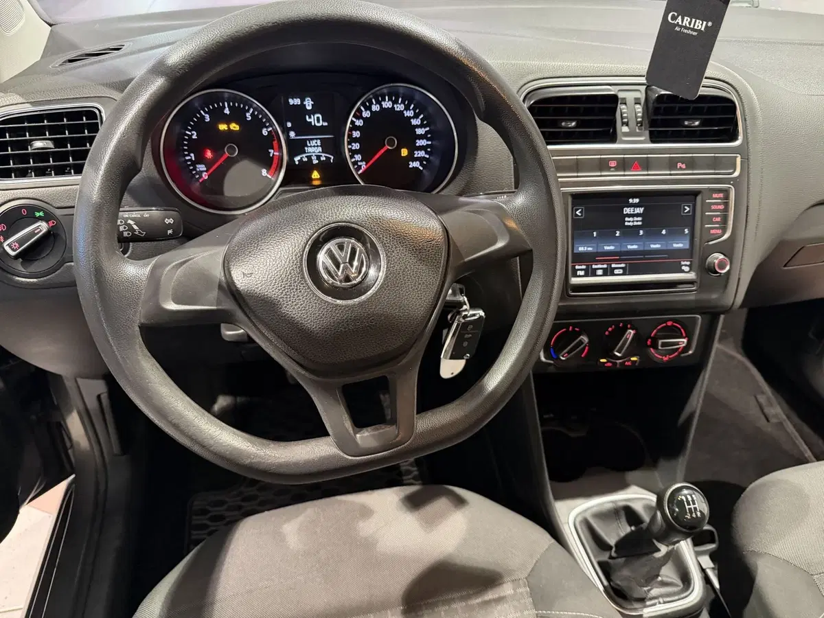 Volkswagen Polo usata a Genova (11)
