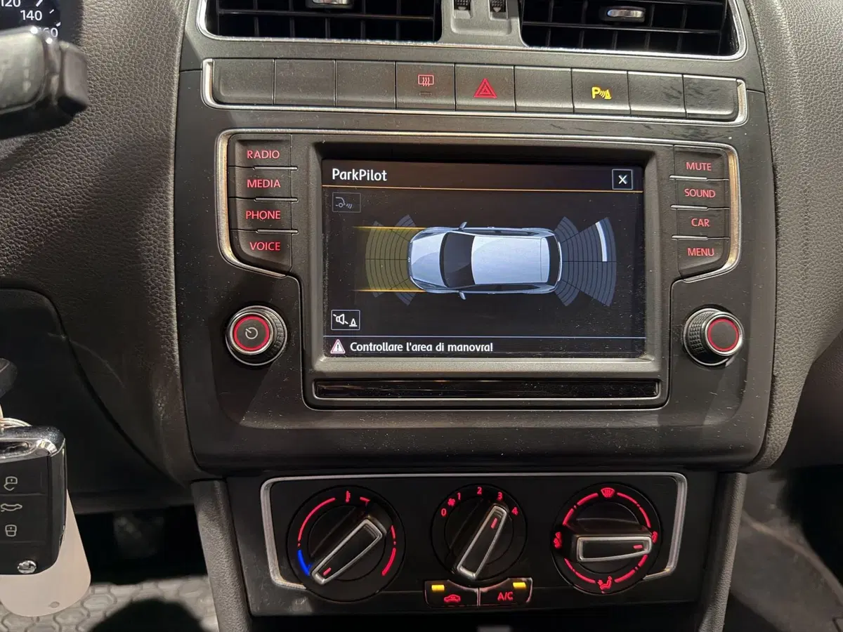 Volkswagen Polo usata a Genova (13)